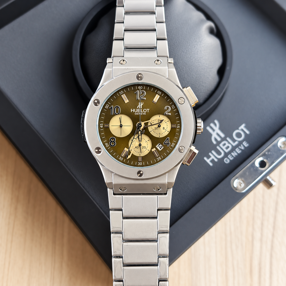 HUBLOT CRONÓGRAFO ACERO DIAL OLIVA (AA+)