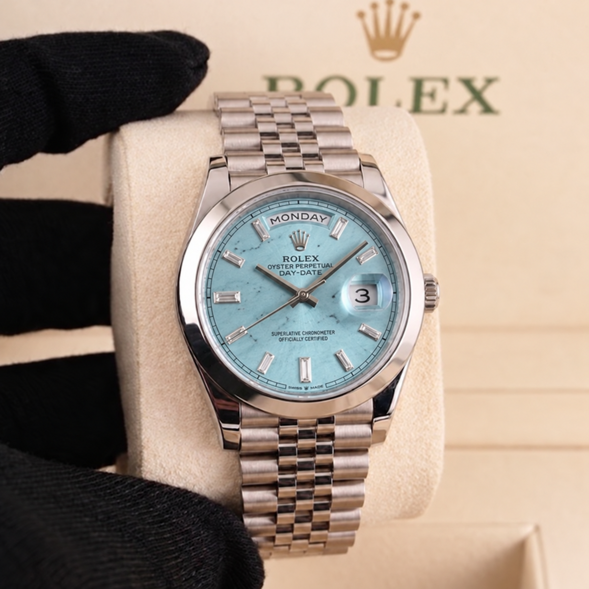 ROLEX DAY-DATE (AA+) esfera celeste texturada
